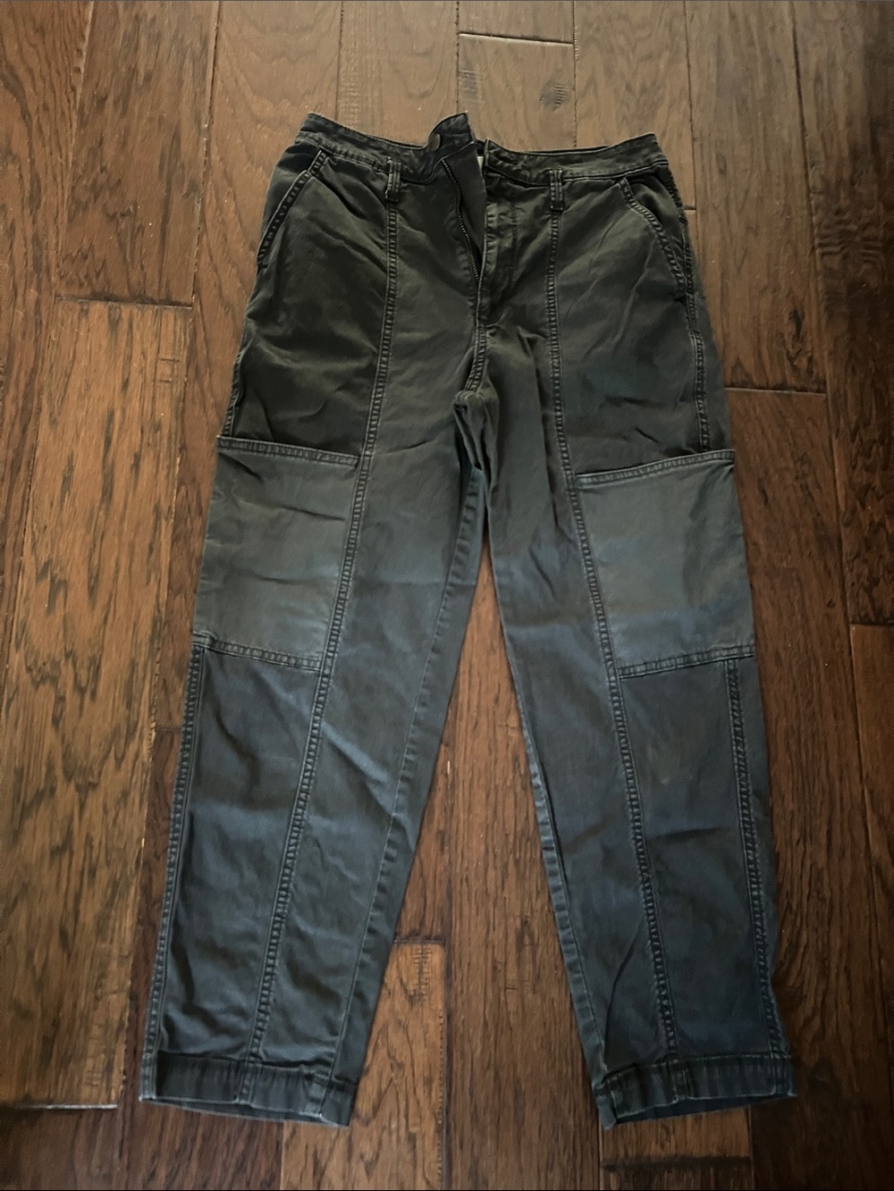 Universal Thread Gray Straight Leg Pants